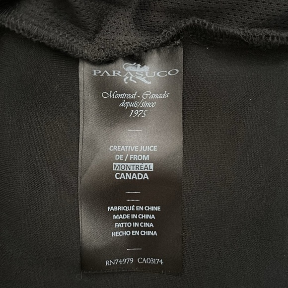 Parasuco lightweight jacket, longer sleeve with thumb holes, zip front, pockets - Picture 5 of 6